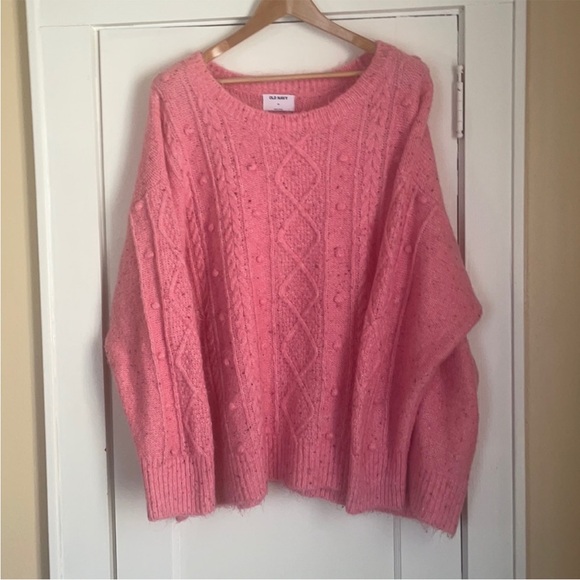 Old Navy Sweaters - Old Navy pink sweater. Size 3x. Very roomy!